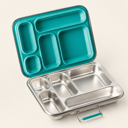 Geöffnete LEKKABOX® GRANDE Edelstahl Lunchbox mit 5 Fächern und petrolfarbenem Silikoneinsatz – große Brotdose für Schule, Arbeit und unterwegs.