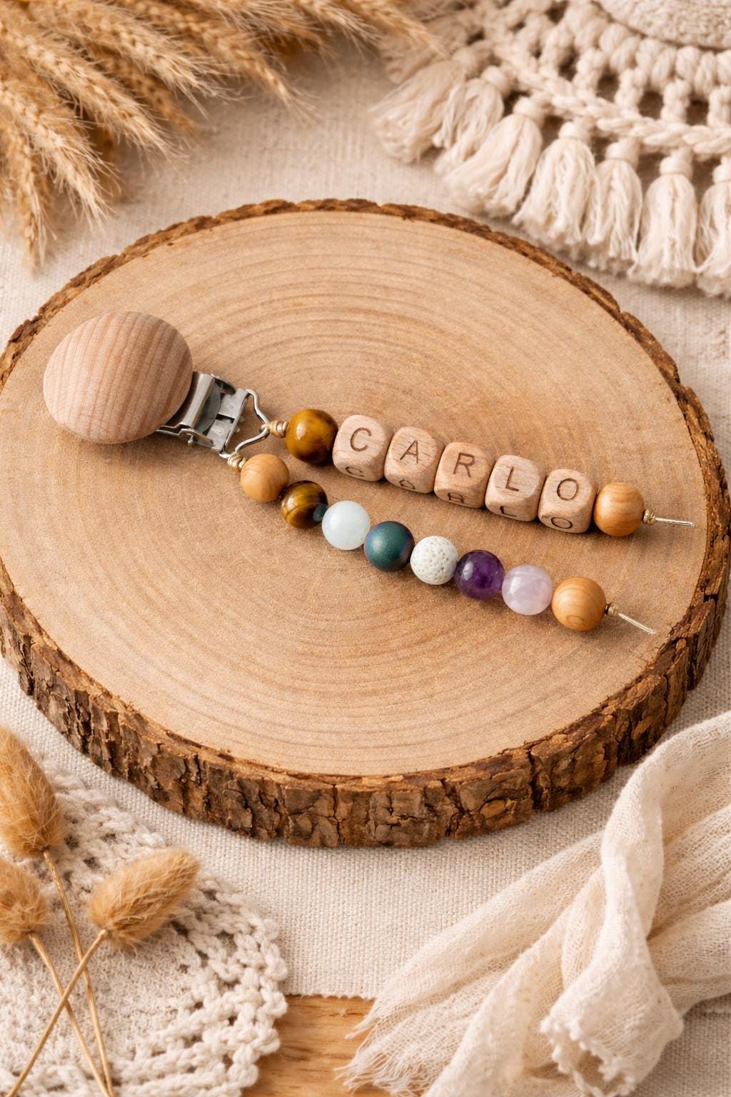Namenskette mit Edelsteinen & Affirmation – personalisierter Begleiter